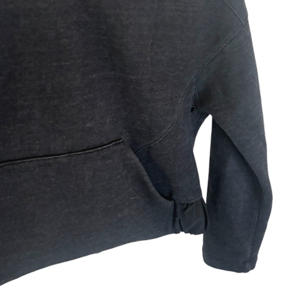 Lululemon Black cropped Reversible Hoodie SZ 4 - Picture 5 of 8